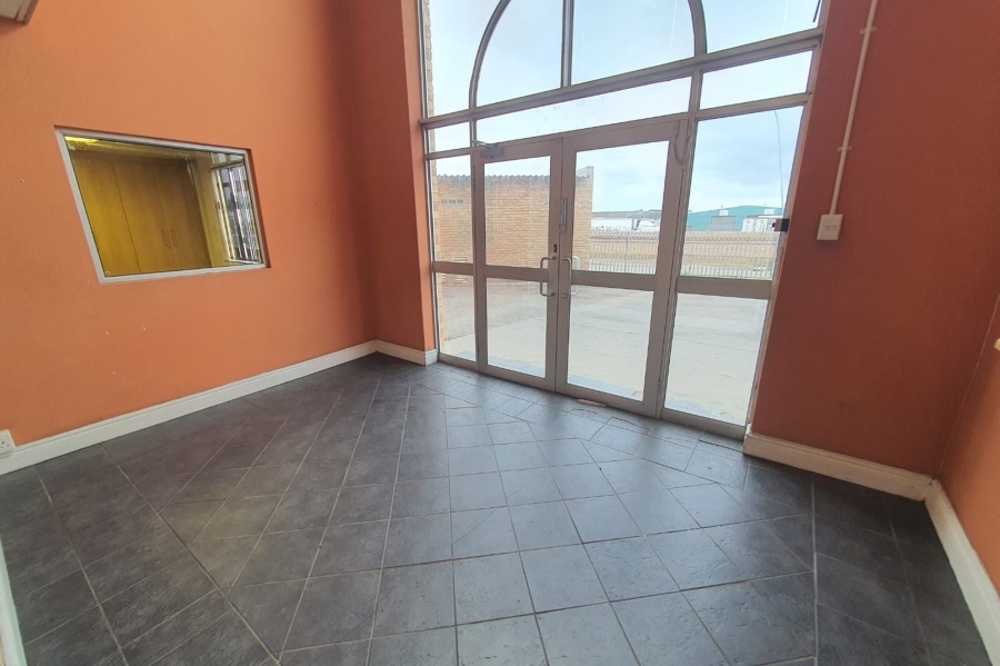 To Let commercial Property for Rent in North End Eastern Cape